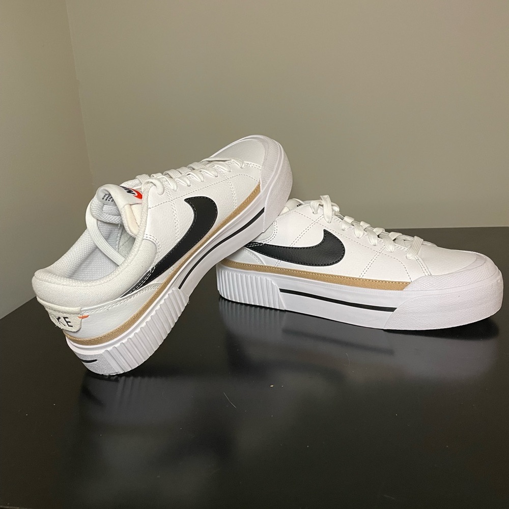 Nike Court Legacy Lift, Size 7.5, White/Hemp